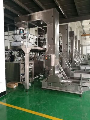 Weighing PE Film Automatic Food Packing Machine For Biscuit