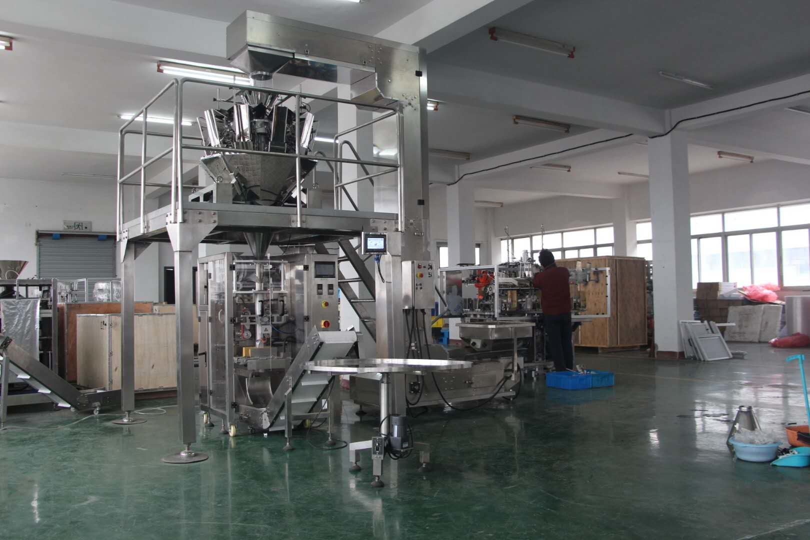 14 Head Weigher VFFS Automatic Food Packing Machine 420mm Width